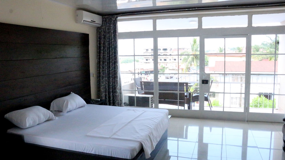 

Milano - Freetown - Metro Hotel