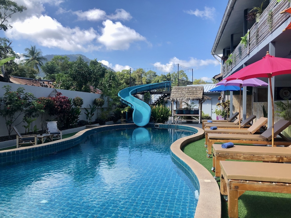 

Roma - Lipa Noi - Samui Zenity