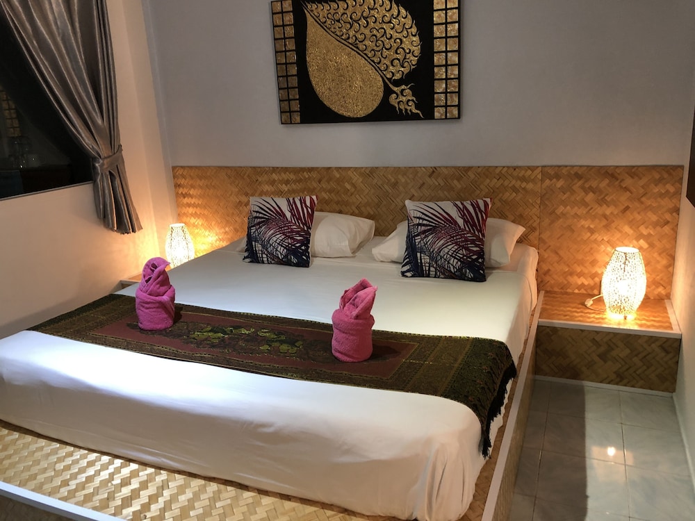 

Milano - Lipa Noi - Samui Zenity
