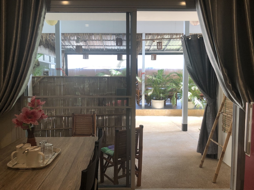 

Catania - Lipa Noi - Samui Zenity