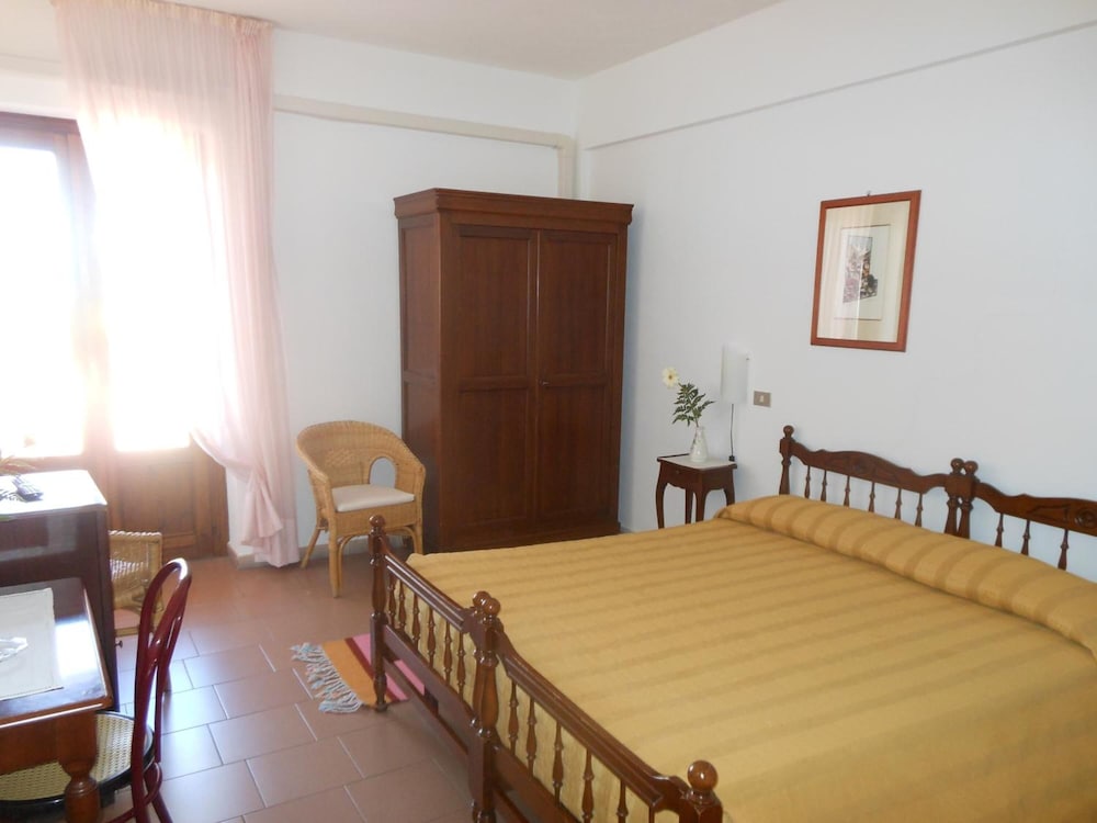 

Palermo - Orosei - Hotel Ispinigoli