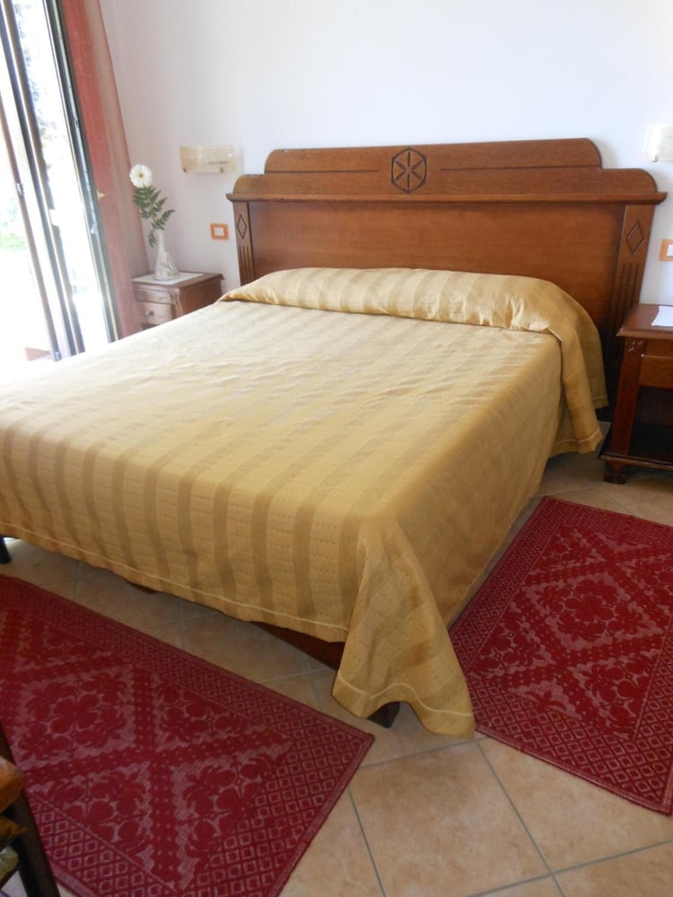 

Venezia - Dorgali - Hotel Ispinigoli