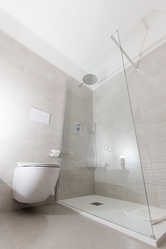 

Reggio Calabria - Cala Gonone - Hotel Ispinigoli