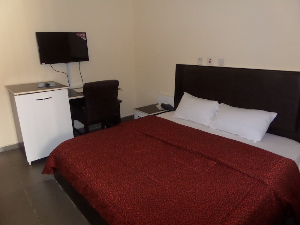 

Verona - Abuja - Dreamland Suites