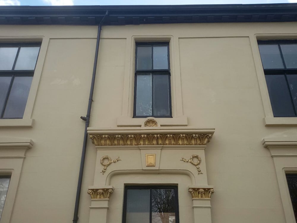 

Milano - Glasgow - Crosshill House