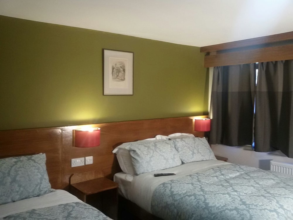 

Roma - Glasgow - Crosshill House