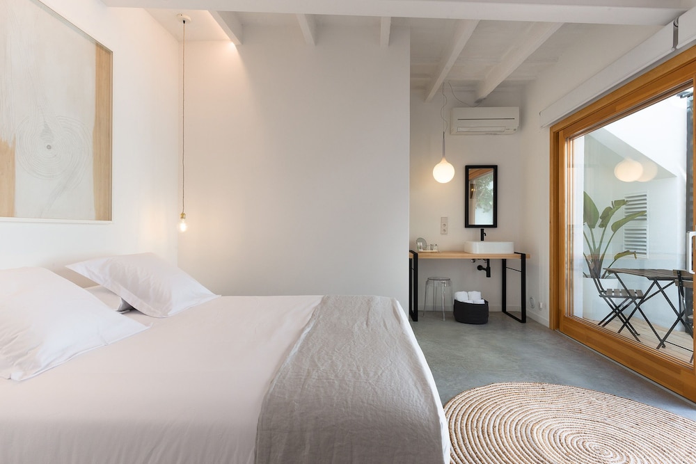 

Milano - Cala Santandria - Sodium Boutique Hotel