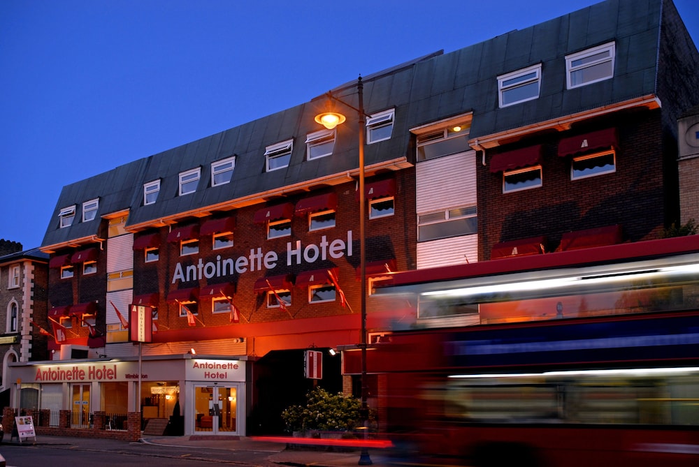 

Verona - Wallington - Antoinette Hotel Wimbledon