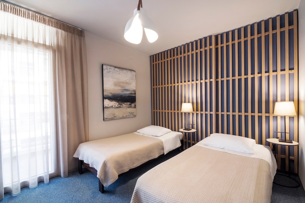 

Bologna - Glyfada (Attica) - Marina Alimos Hotel Apartments