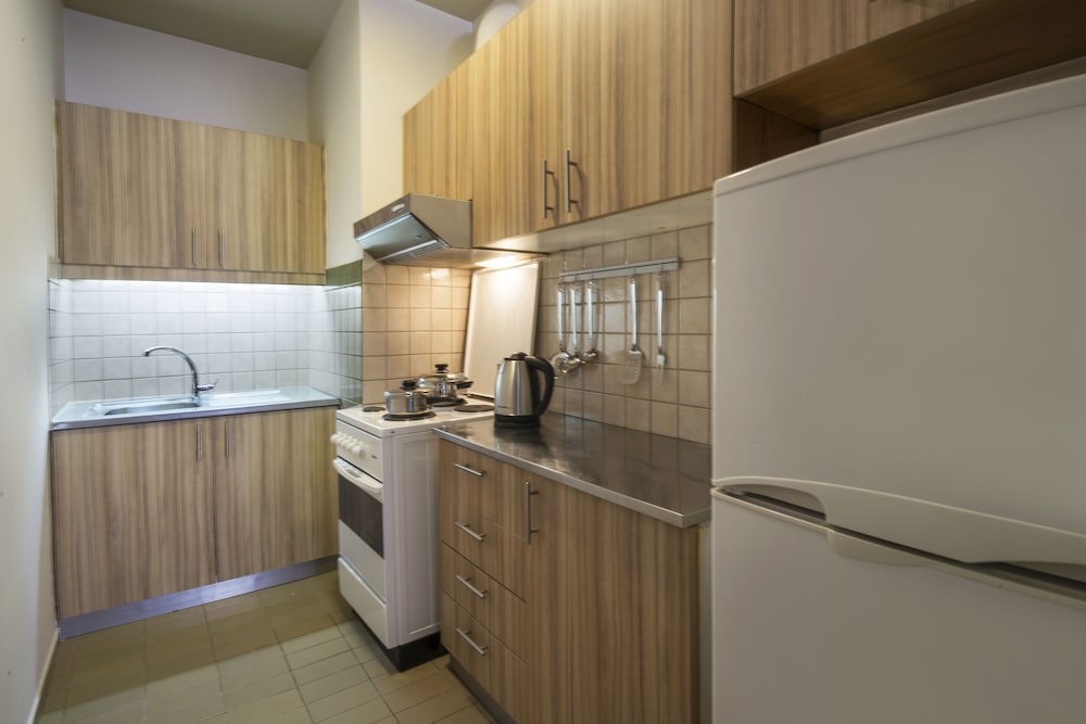 

Bologna - Vouliagmeni - Marina Alimos Hotel Apartments