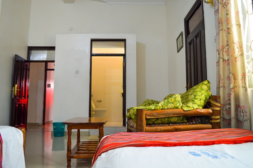 

Cagliari - Mombasa - Sanana Conference Center and Holiday Resort