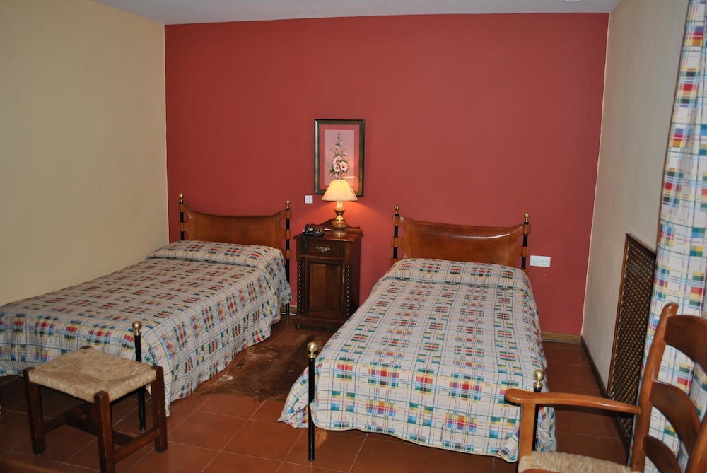 

Napoli - Marbella, Costa del Sol - Hotel El Refugio de Juanar