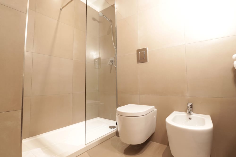 

Torino - Casalnuovo di Napoli - Hotel Europa