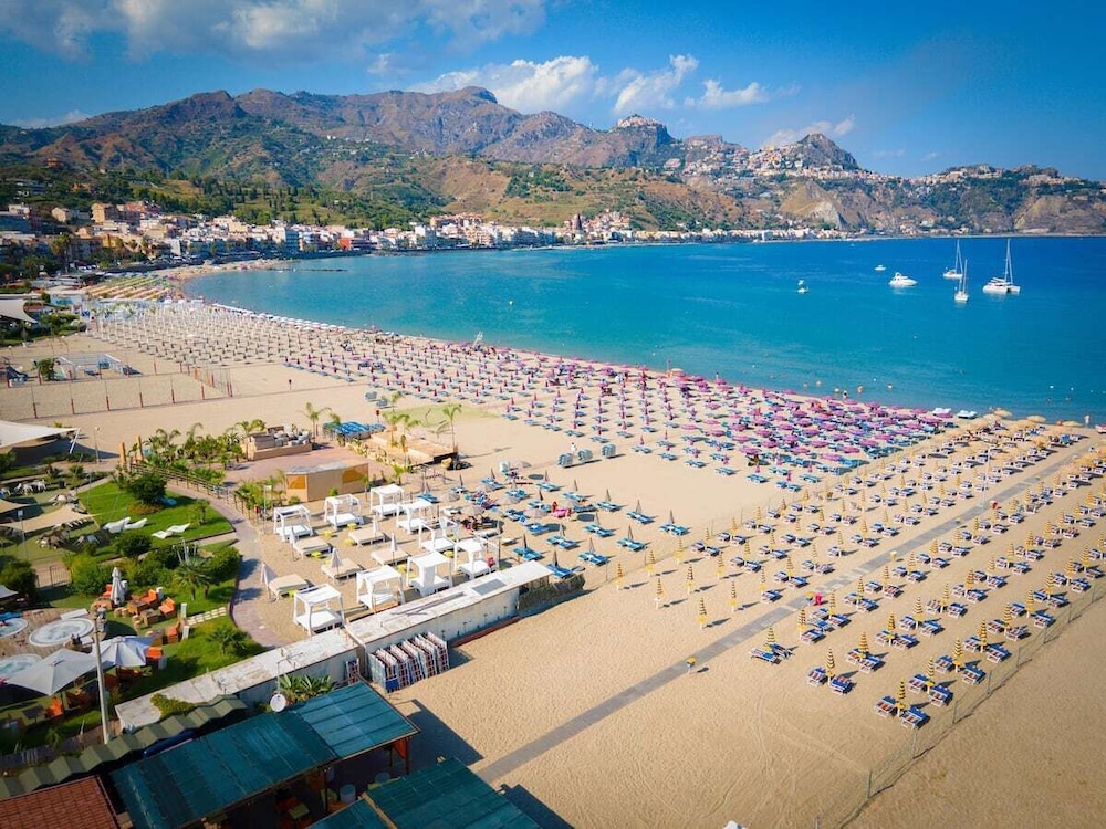 

Bari - Giardini Naxos - Kalaskiso'