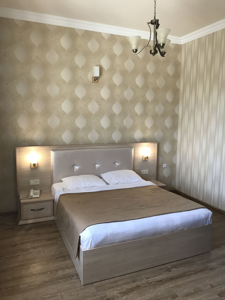 

Venezia - Yerevan - Capital Hotel