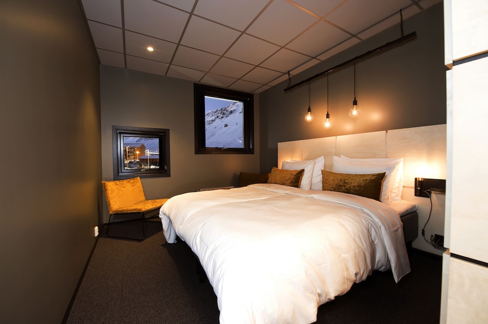 

Roma - Longyearbyen - Svalbard Hotell | The Vault