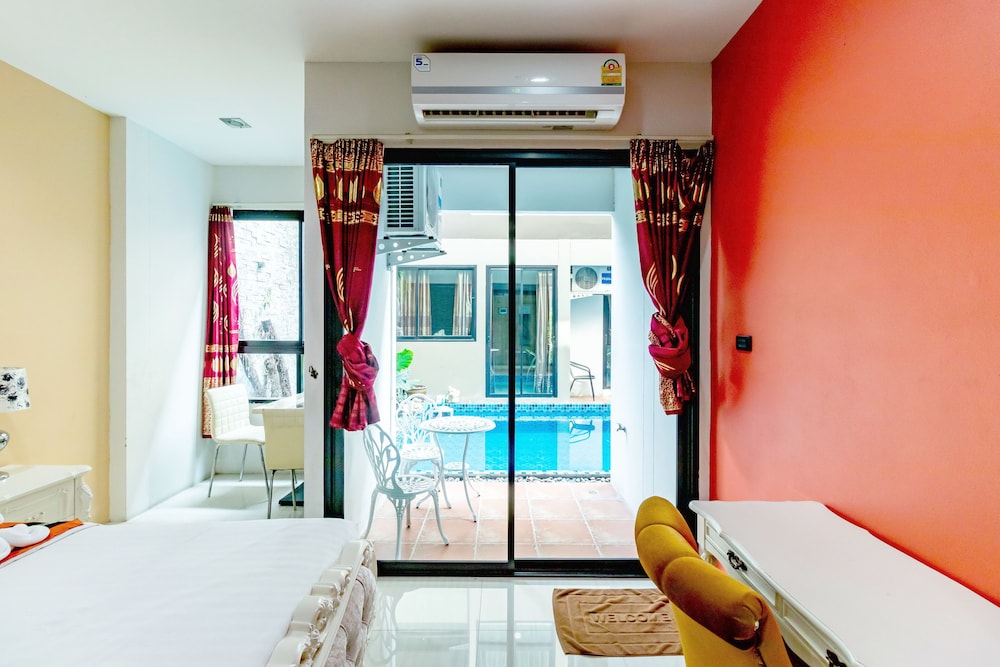 

Milano - Bang Kapi - The Pool Resort
