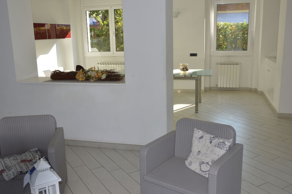 

Catania - Forte dei Marmi - Hotel Fortunella