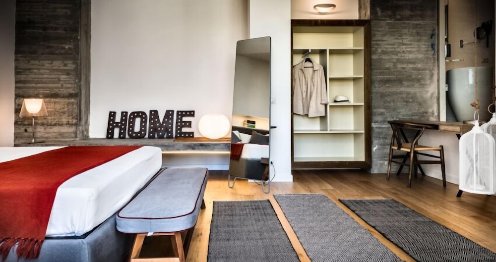 

Milano - Bari Sardo - Teku Sardinia Boutique Hotel