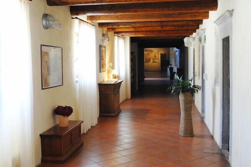 

Brindisi - Città di Castello - Residenza Antica Canonica