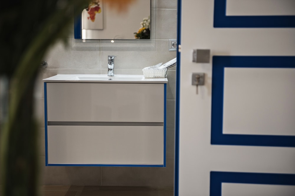 

Napoli - Villafranca Tirrena - Karma Resort