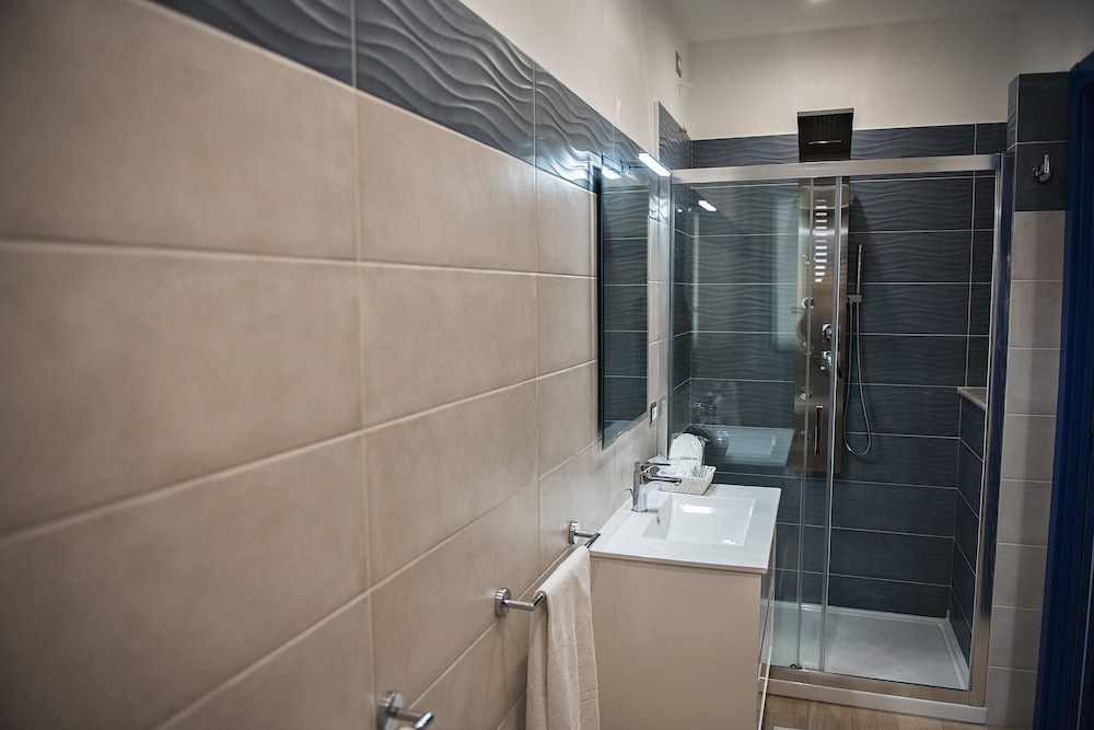 

Genova - Villafranca Tirrena - Karma Resort