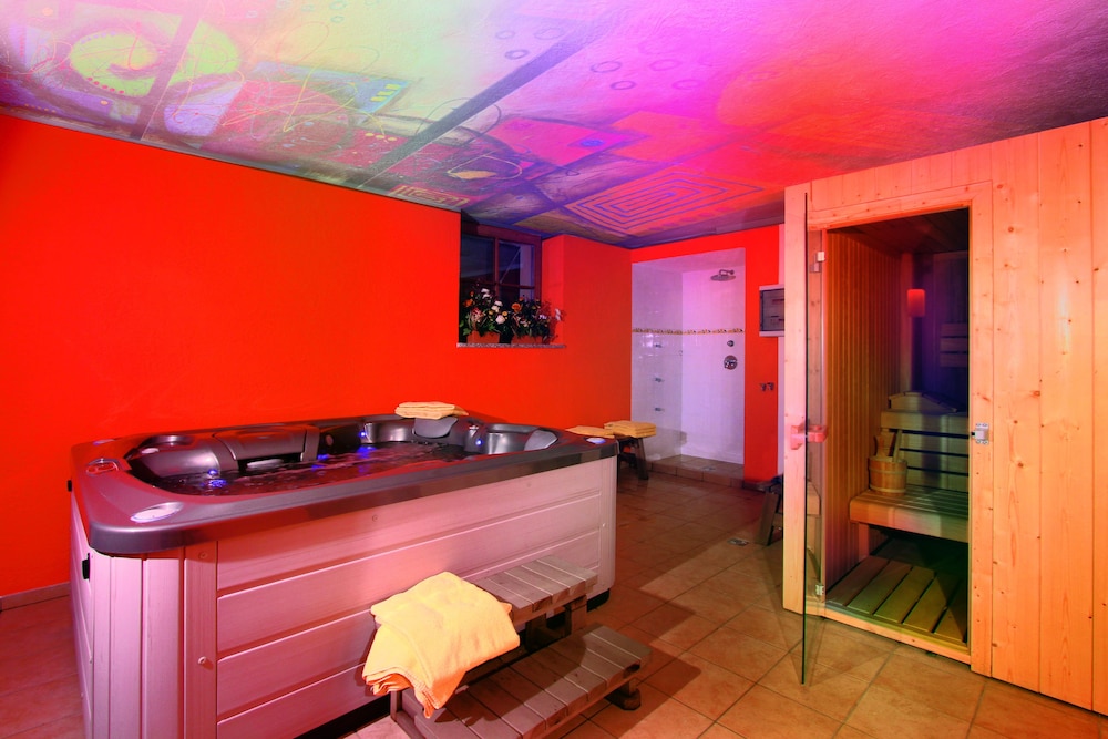 

Roma - Canazei - Hotel Villetta Maria Cottage