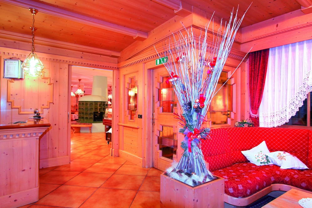 

Milano - Canazei - Hotel Villetta Maria Cottage