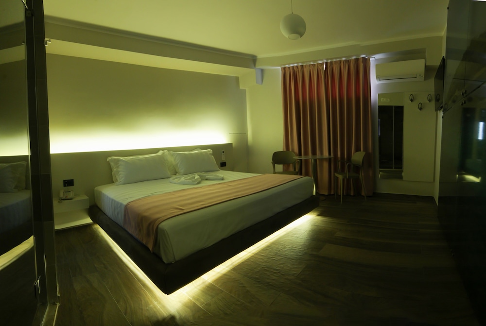 

Verona - Tirana - Hotel Pandora Residence