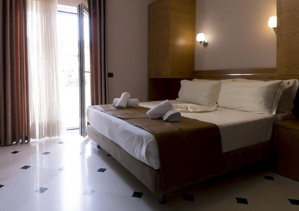 

Torino - Tirana - Hotel Pandora Residence
