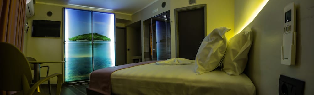 

Pescara - Tirana - Hotel Pandora Residence