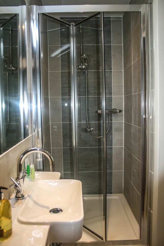 

Roma - Worthing - Bex Rooms