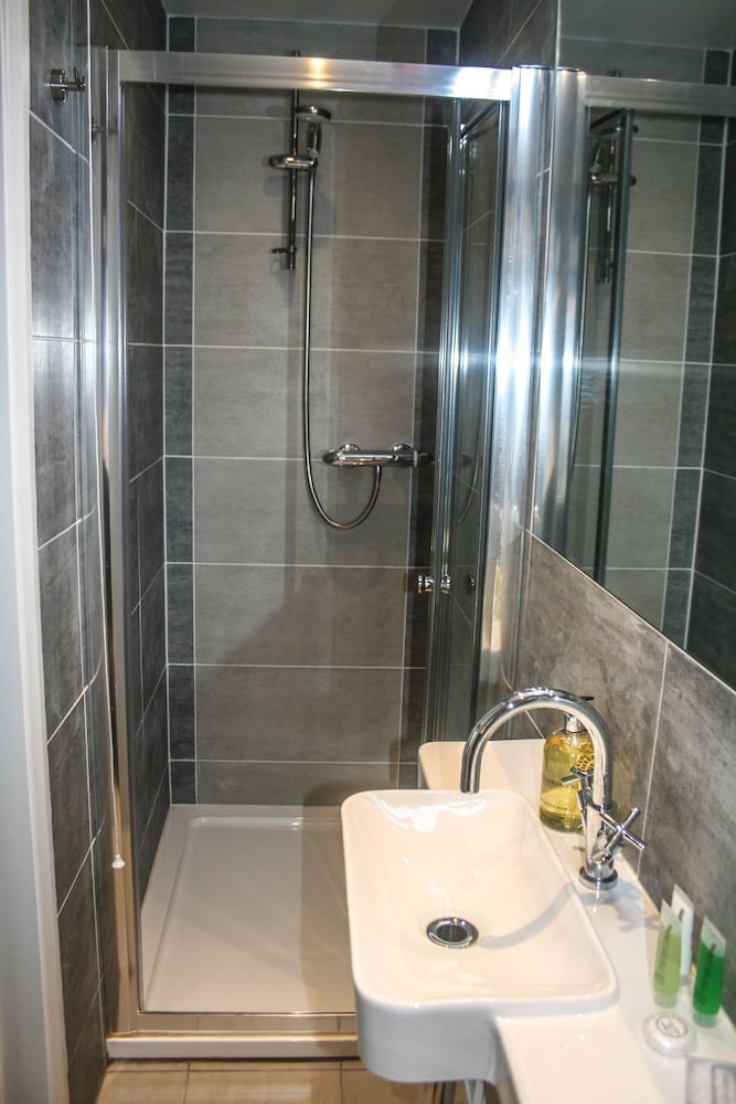 

Roma - Worthing - Bex Rooms