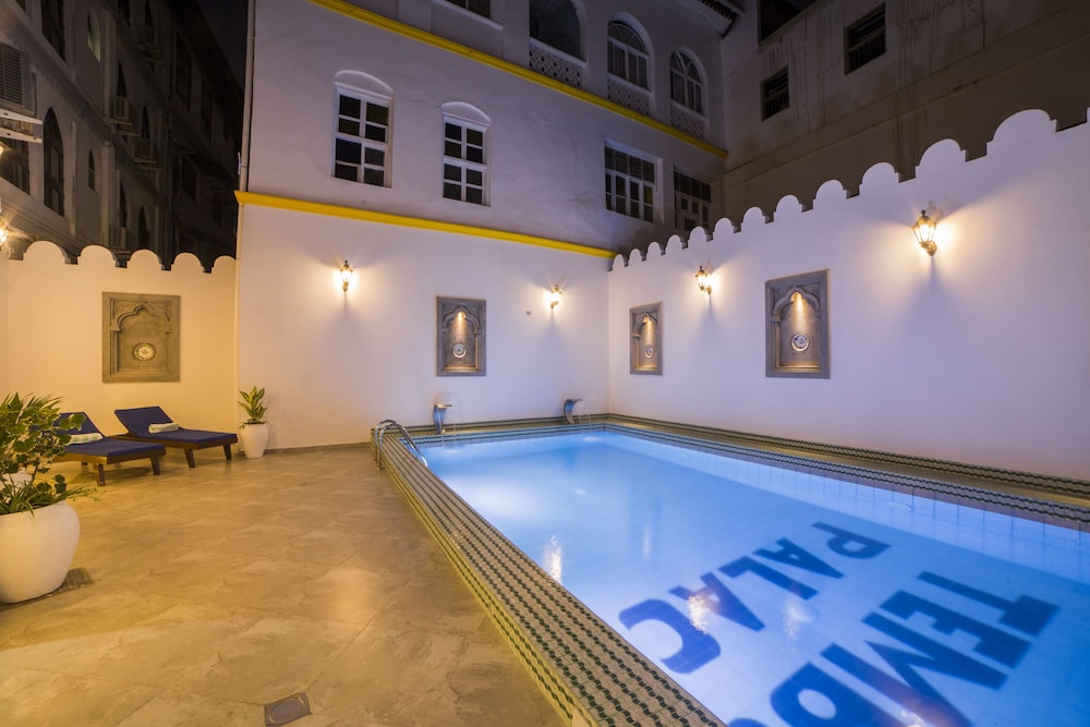

Bari - Zanzibar Town - Tembo Palace Hotel