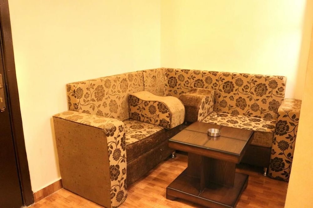 

Pisa - Aqaba - Al Riyati Hotel Apartments
