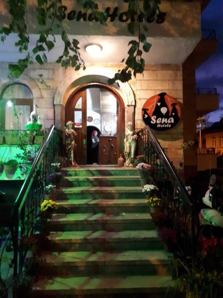 

Roma - Göreme - Sena Hotels