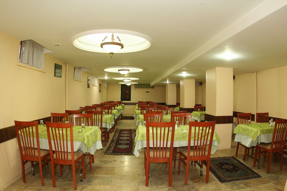 

Venezia - Göreme - Sena Hotels