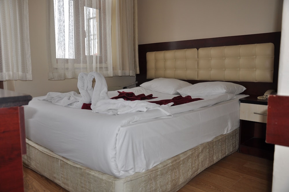 

Napoli - Cappadocia - Sena Hotels