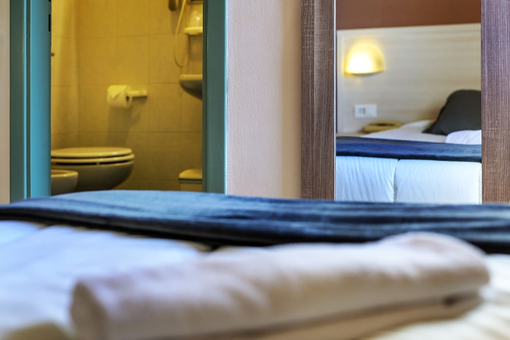 

Napoli - Siena - Hotel Castello
