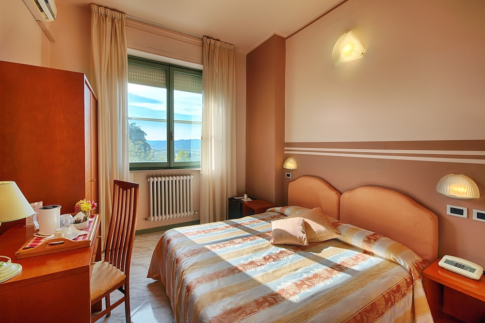 

Brindisi - Siena - Hotel Castello