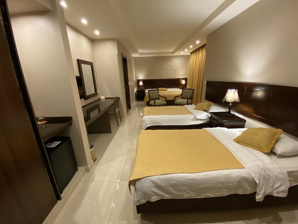 

Roma - Ma'in - Mosaic City Hotel