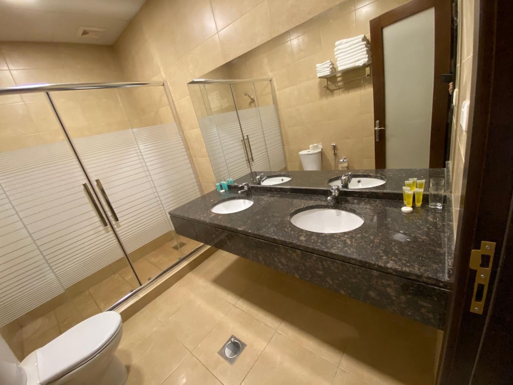 

Roma - Ma'in - Mosaic City Hotel