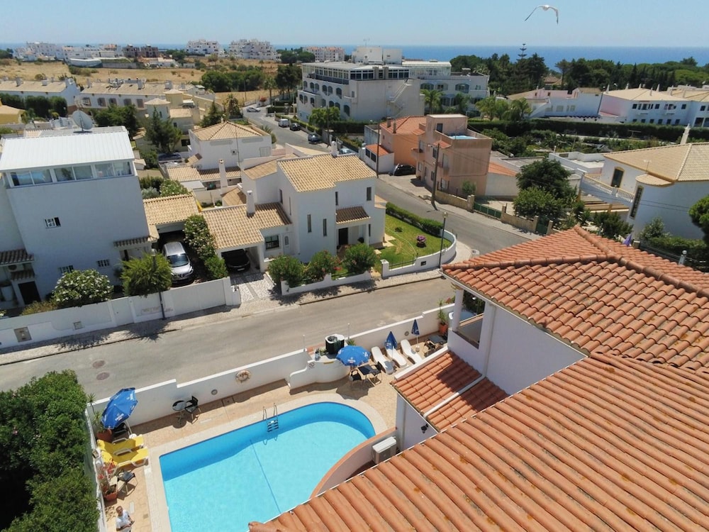 

Trieste - Quarteira - Agua Marinha ROSA- Hotel