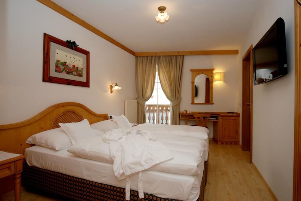

Milano - Val di Fassa, Montagna Italia - Central Hotel