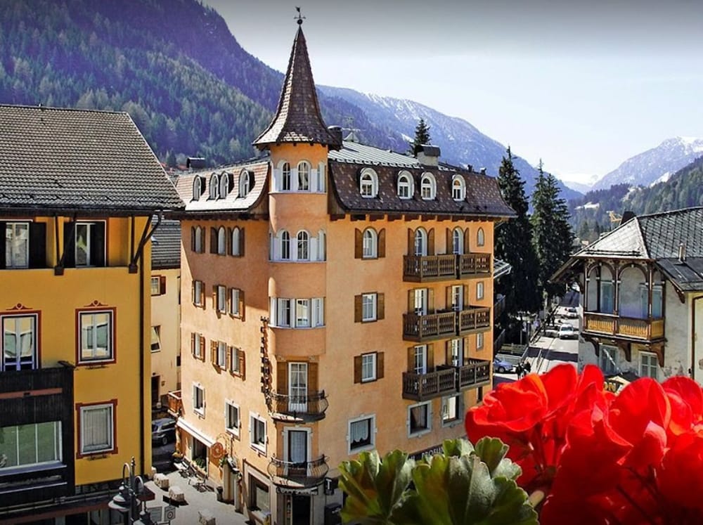 

Milano - Vigo di Fassa - Central Hotel