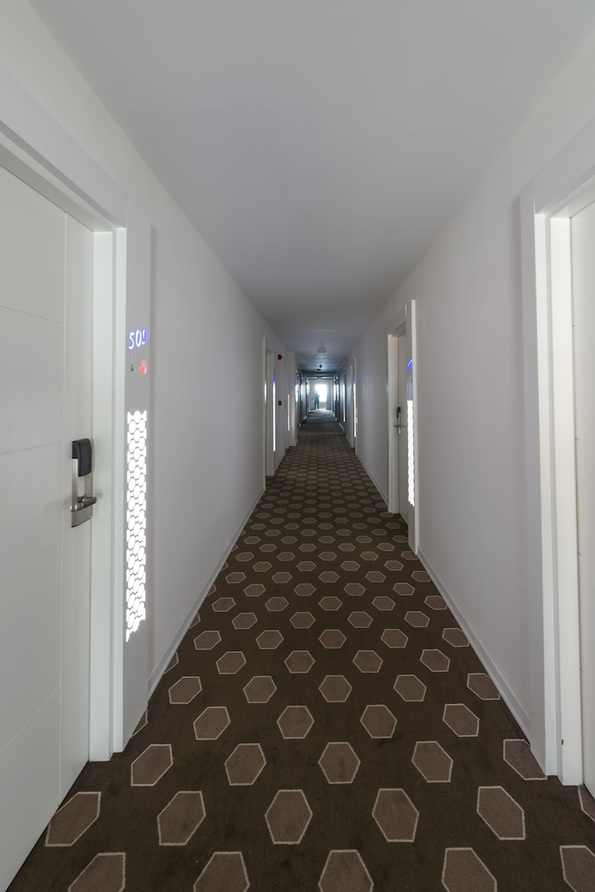 

Bologna - Konaklı - Kleopatra Life Hotel