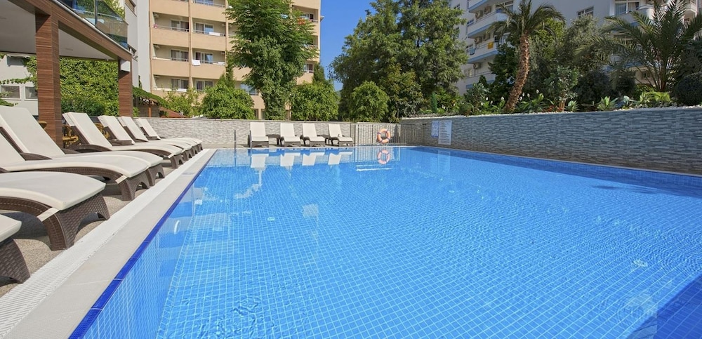 

Verona - Konaklı - Kleopatra Life Hotel
