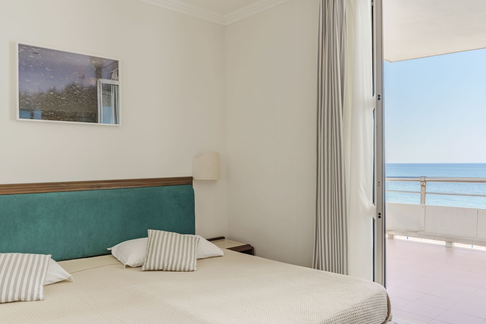 

Palermo - Nettuno - Hotel Riviera