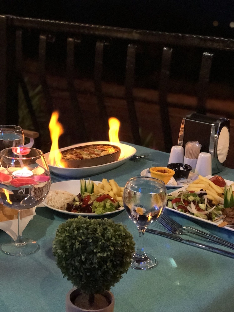 

Milano - Ovacik - Seyir Village Hotel