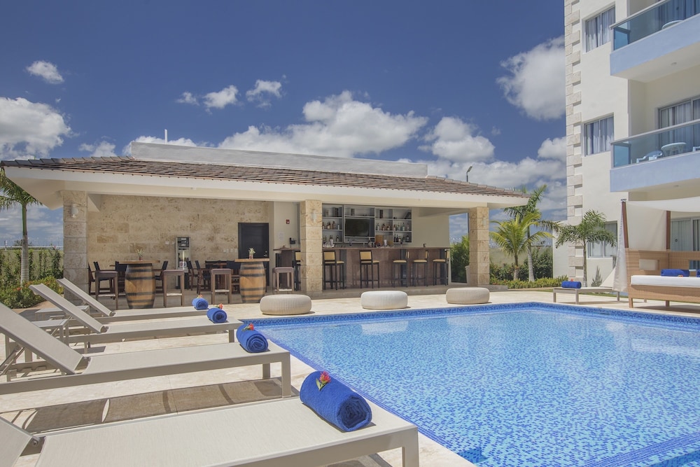 

Bari - Punta Cana - whala!urban punta cana